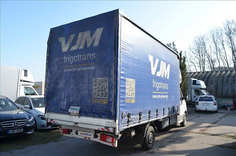 Volkswagen Crafter (2021) 2,0 TDI VALNÍK+PLACHTA - fotka 4 z 19
