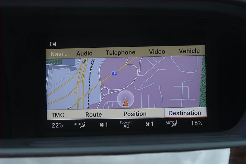 Mercedes-Benz Třídy S (2011) AMG Paket S 350 L, Automat - fotka 21 z 28