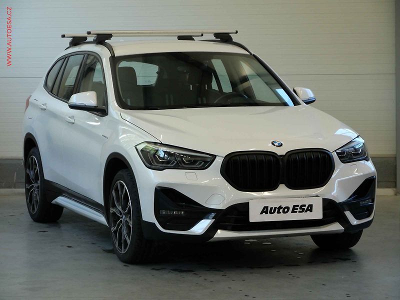 BMW X1 (2019) 2.0D XDRIVE18D, 2.maj,ČR, AT - fotka 1 z 23