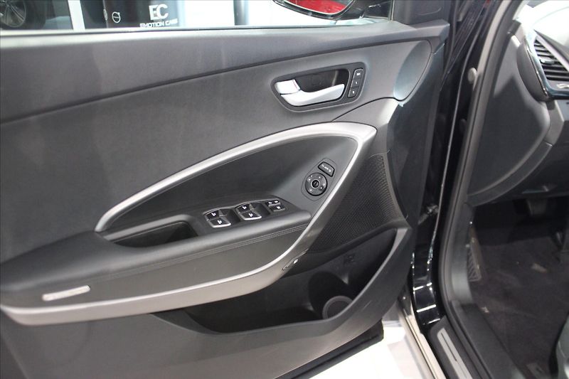 Hyundai Grand Santa Fe CRDi 4WD Premium 7Míst/Pano/Ta - fotka 12 z 34