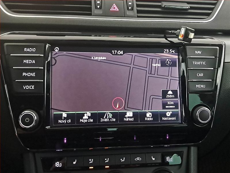 Škoda Superb (2016) Style 2.0 TDI, Automat, Kůže - fotka 13 z 20
