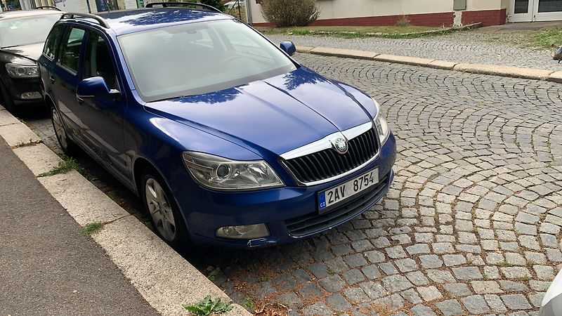 Škoda Octavia (2012) Octavia II, 1.6 TDi - fotka 4 z 10
