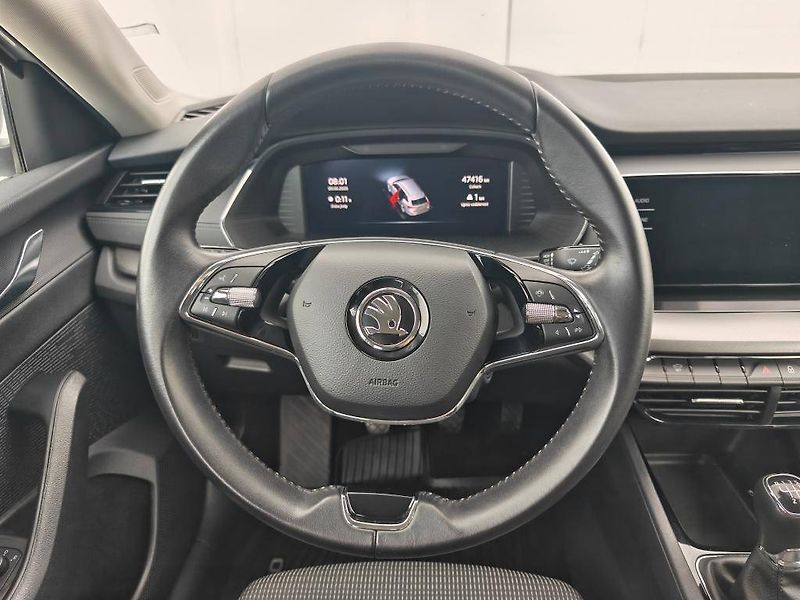 Škoda Octavia Ambition 6MP 2,0TDI - fotka 11 z 22