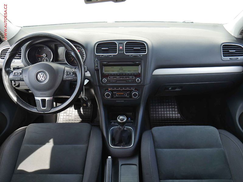 Volkswagen Golf (2009) 2.0TDi, AAC, tempo - fotka 8 z 19