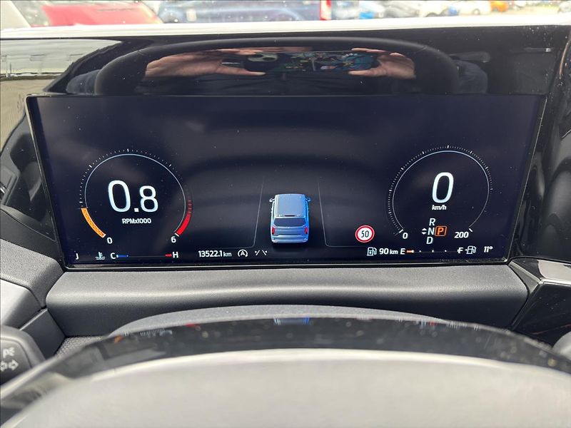 Ford Tourneo Custom 2,0 EcoBlue 125kW L2 Titanium - fotka 32 z 47