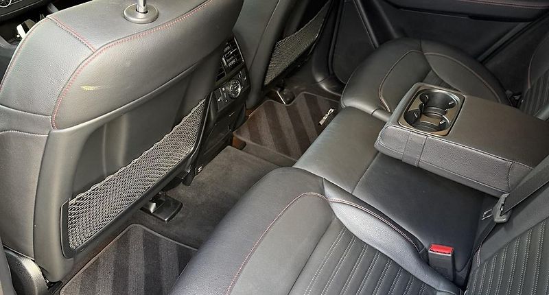 Mercedes-Benz GLE (2016) GLE 350d AMG Line – panorama - fotka 8 z 10