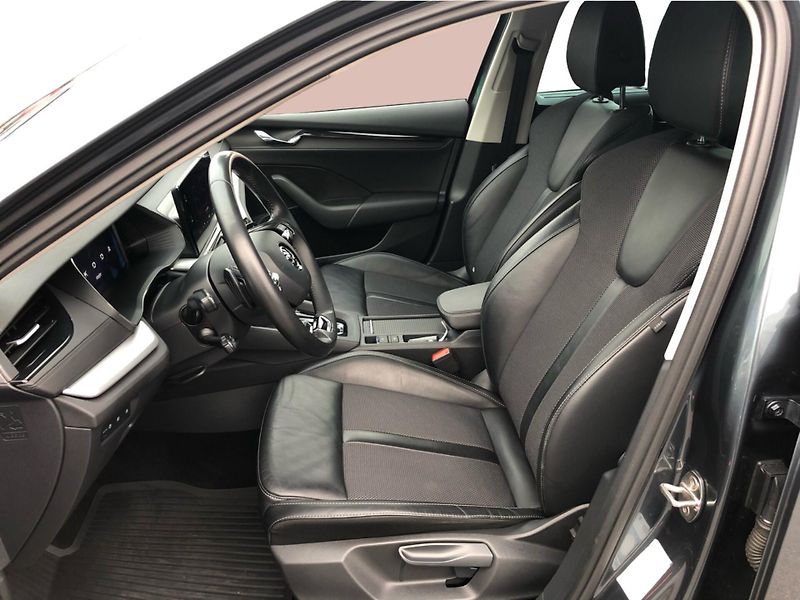 Škoda Octavia Combi 2.0 TDI STYLE  DSG 7° - fotka 11 z 29