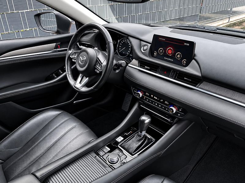 Mazda 6 (2021) 2.0i 121kW SKYACTIV-G OPTIMUM - fotka 11 z 36