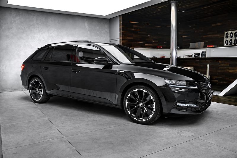 Škoda Superb Sportline - fotka 3 z 25