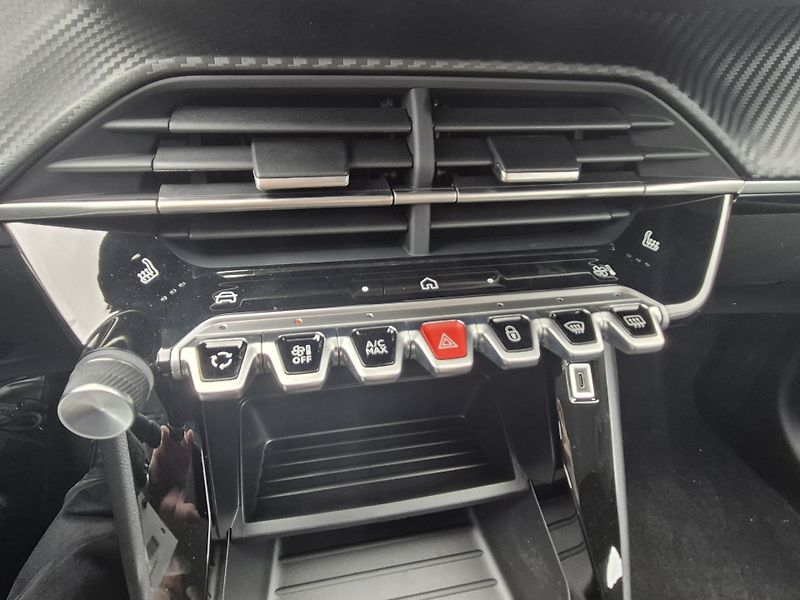 Peugeot 208 (2026) STYLE Turbo 100 MAN6    - fotka 19 z 21