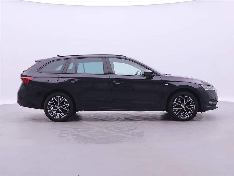 Škoda Octavia 2,0 TDI DSG Clever Matrix DPH - fotka 8 z 29