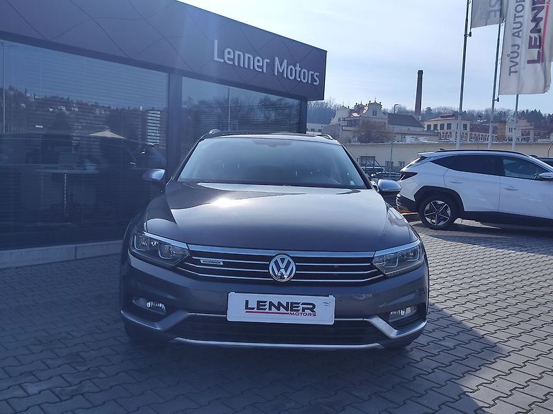 Volkswagen Passat 2.0 Bi-TDI/176kW Alltrack DSG - fotka 2 z 32