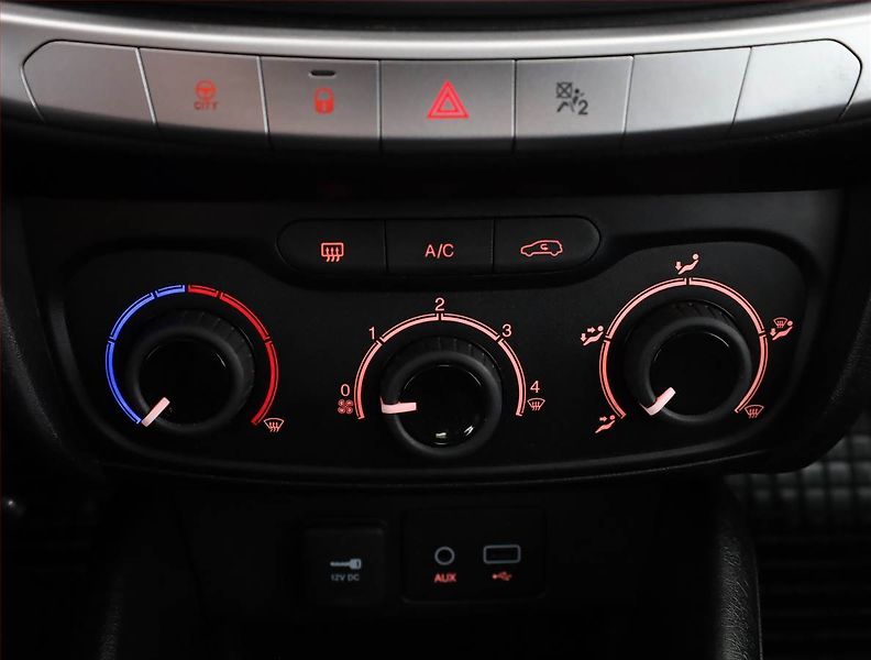 Fiat Tipo (2018) 1.4 16V, LPG, Serv.kniha - fotka 12 z 16