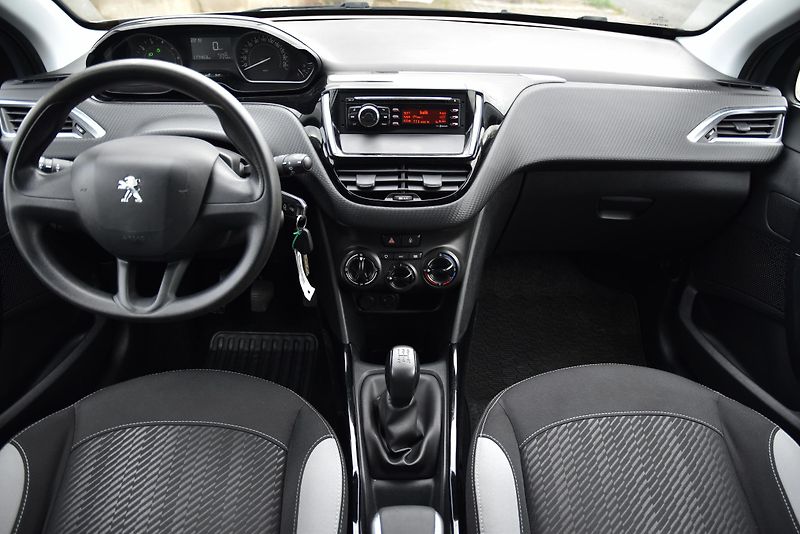 Peugeot 2008 1.2, KLIMATIZACE, TEMPOMAT - fotka 24 z 36