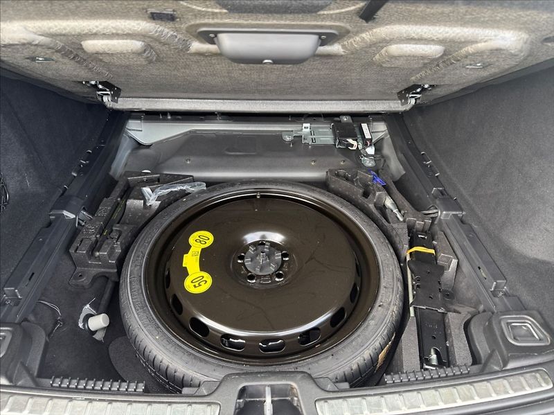 Volvo V60 2,0 I B3 CORE AT 120kW - fotka 17 z 17