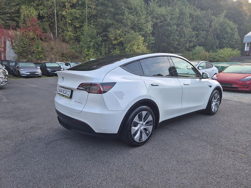 Tesla Model Y LONG RANGE DUAL MOTOR  92,7% - fotka 5 z 48