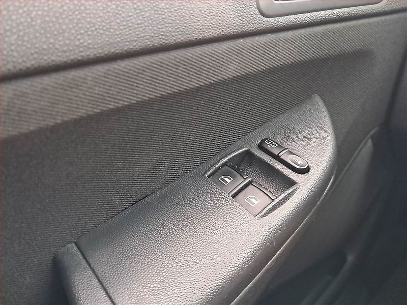 Škoda Fabia (2007) 1.9 TDI, po STK, Tažné - fotka 15 z 15
