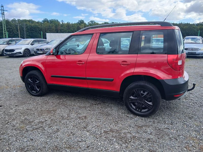 Škoda Yeti TSI, 4x4, nová STK - fotka 14 z 35