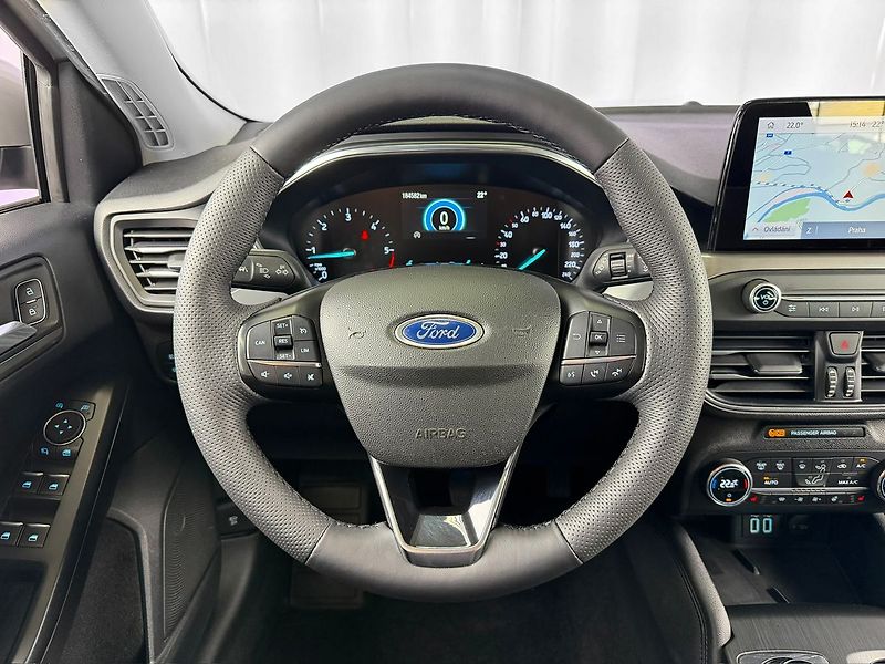 Ford Focus 1.5TDCi ECO BLUE A/T TITANIUM, - fotka 13 z 22