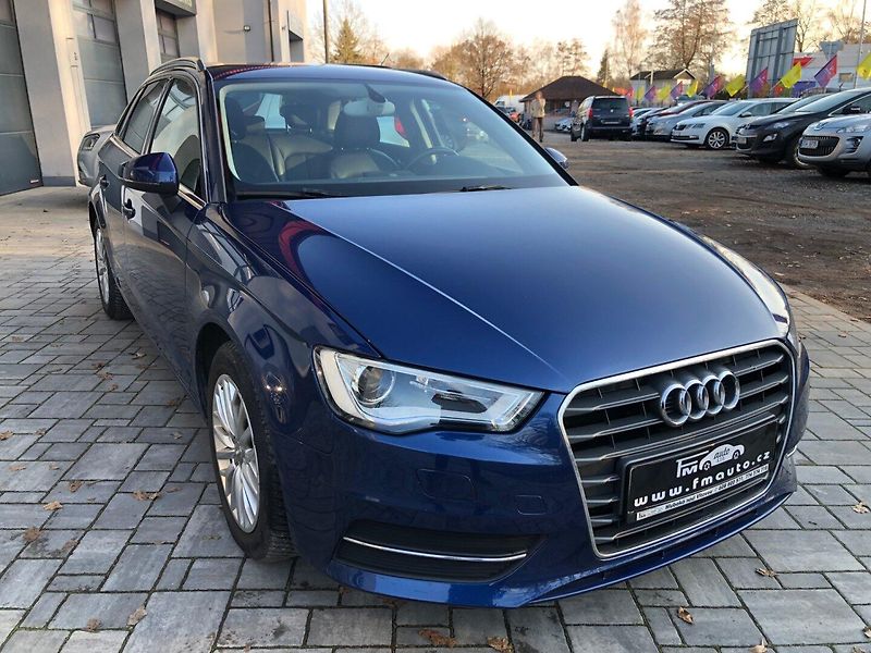 Audi A3 (2014) 1.6 TDi S-line - fotka 4 z 25
