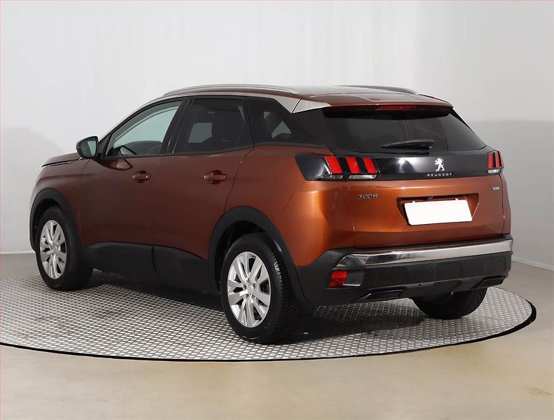 Peugeot 3008 (2017) 1.2 PureTech, Tempomat - fotka 4 z 21