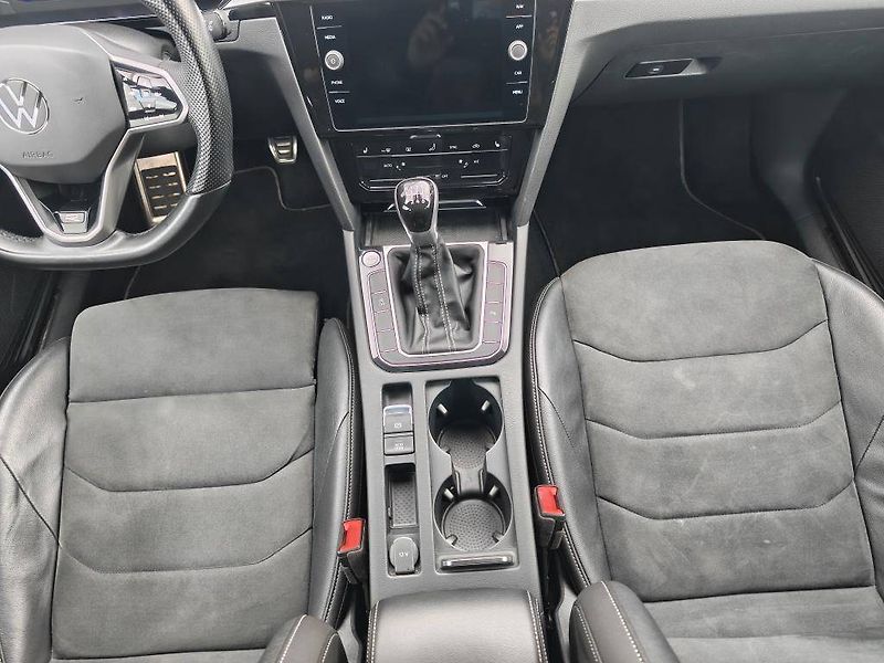Volkswagen Arteon R-Line 6G 1,5TSI - fotka 9 z 22