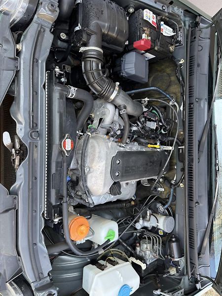 Suzuki Jimny 1,3 4x4 Servisní kniha - fotka 21 z 21
