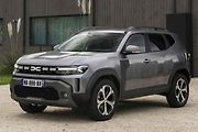 Model s velkým kufrem - Dacia Duster - 517 litrů za 441 900 Kč.