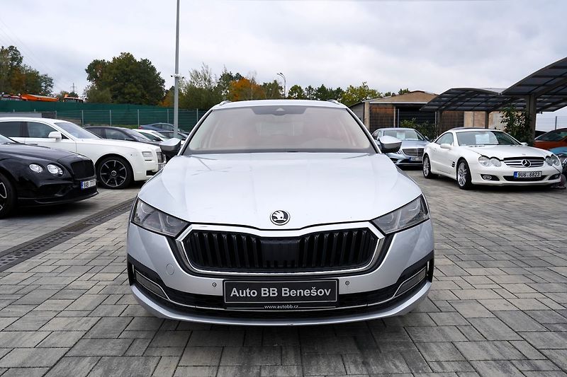 Škoda Octavia kombi IV  2.0 TDI/120 PS/navi - fotka 1 z 48