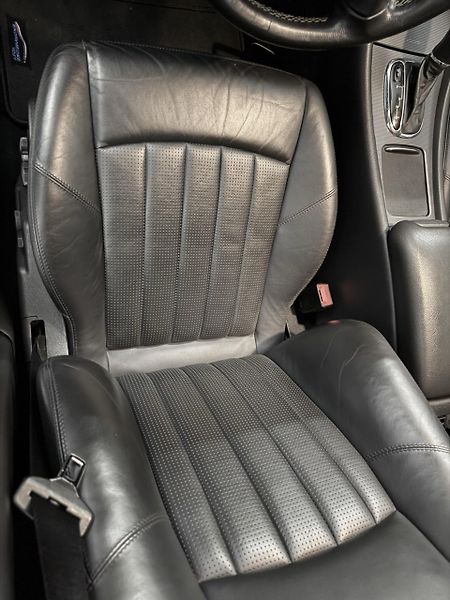 Mercedes-Benz Třídy C (2002) 32 AMG, UNIKÁTNÍ YOUNGTIMER!! - fotka 20 z 45