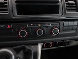 Volkswagen Transporter (2016) 2.0 TDI, Bus, 8Míst, ČR - náhled 8