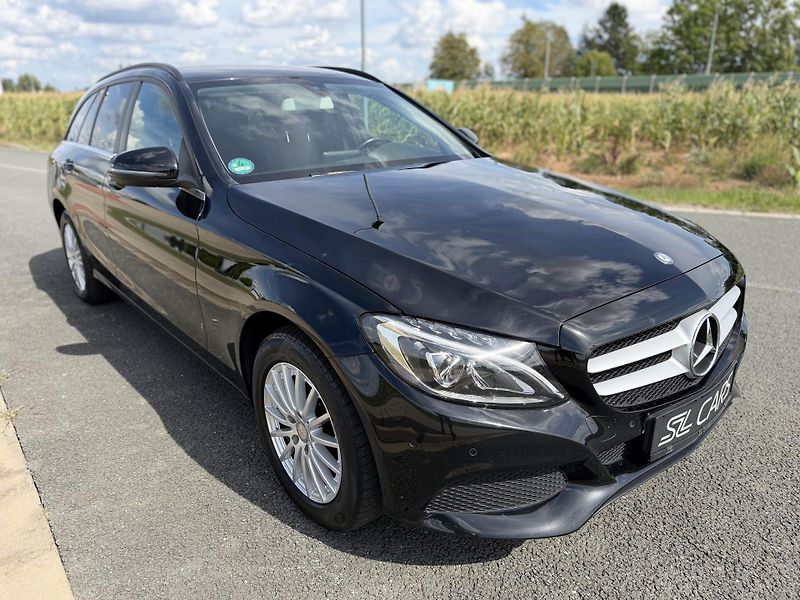 Mercedes-Benz Třídy C 180 CGI AUTOMAT LED NAVIGACE - fotka 7 z 38
