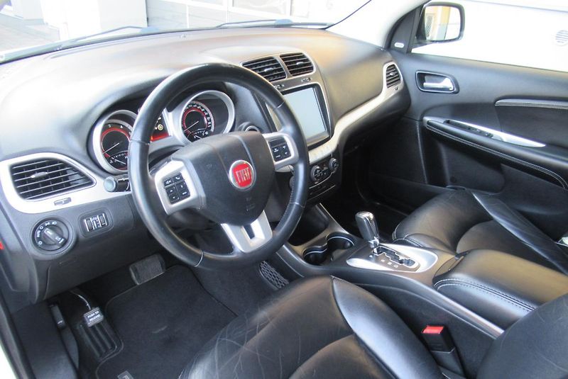 Fiat Freemont 2.0 MJT 4x4 AUTOMAT NAVIGACE - fotka 7 z 24