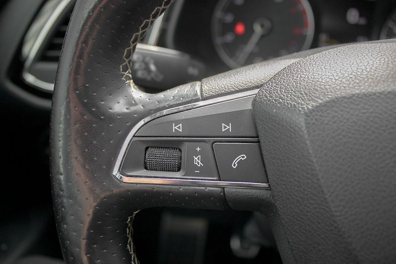 Seat Leon - fotka 19 z 39