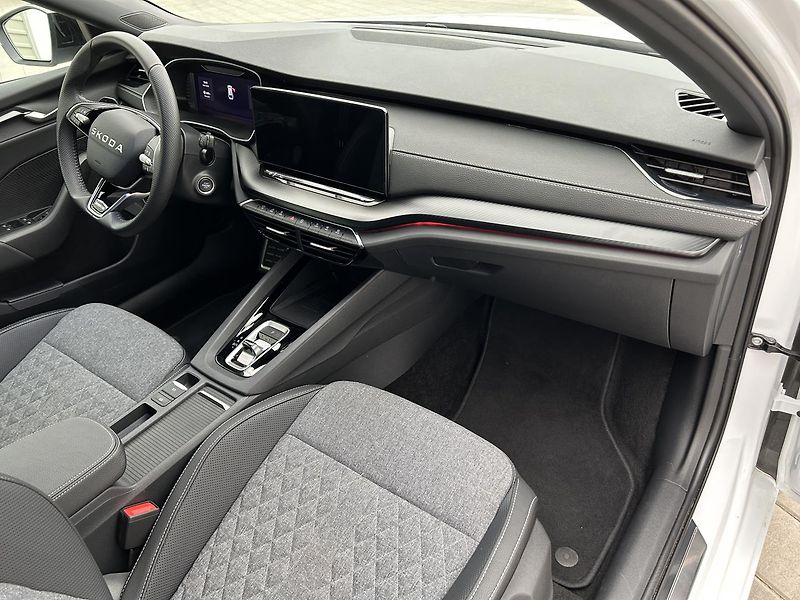 Škoda Octavia 2.0 TSI 4x4 SportLine - fotka 9 z 28