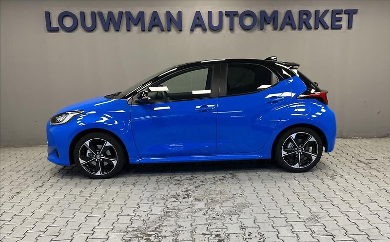 Toyota Yaris 1,5 Hybrid AT PREMIERE EDITION - fotka 3 z 17