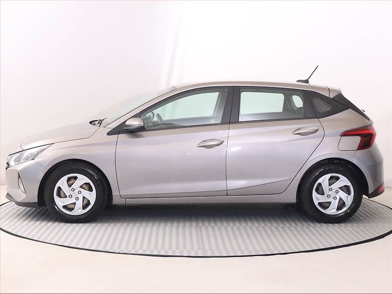 Hyundai i20 (2022) 1.0 T-GDI MHEV, Automat - fotka 3 z 17