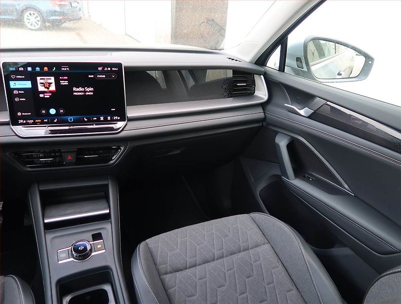 Volkswagen Tayron (2025) 1.5 eTSI - fotka 8 z 18