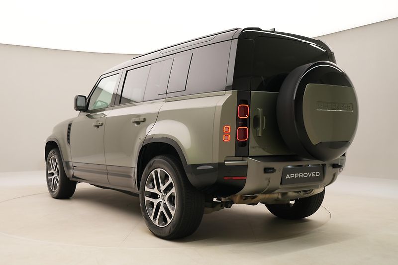Land Rover Defender 110 D300 X-DYNAMIC SE - fotka 10 z 47