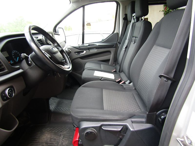 Ford Transit Custom (2019) 2.0 TDCi 96kW  9 MÍST - fotka 15 z 33