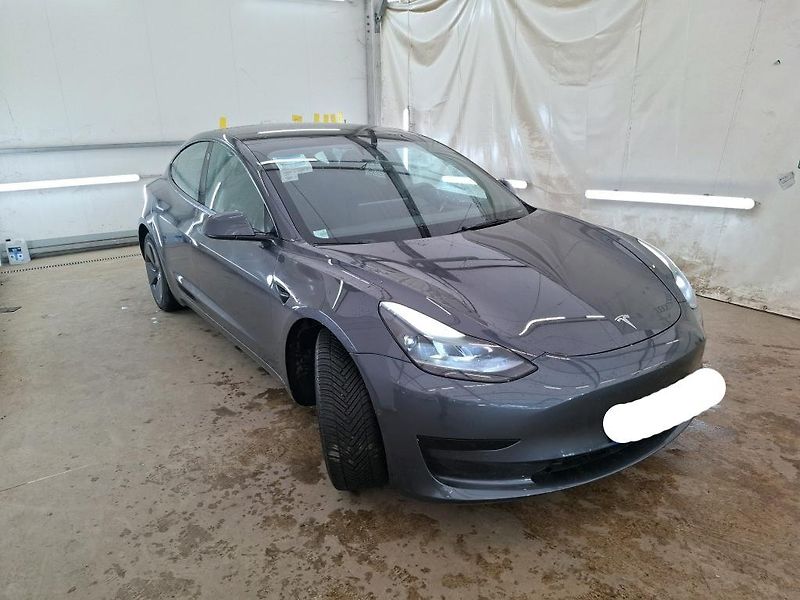 Tesla Model 3 RWD 225 SOH 91% PŘIPRAVUJEME - fotka 5 z 10