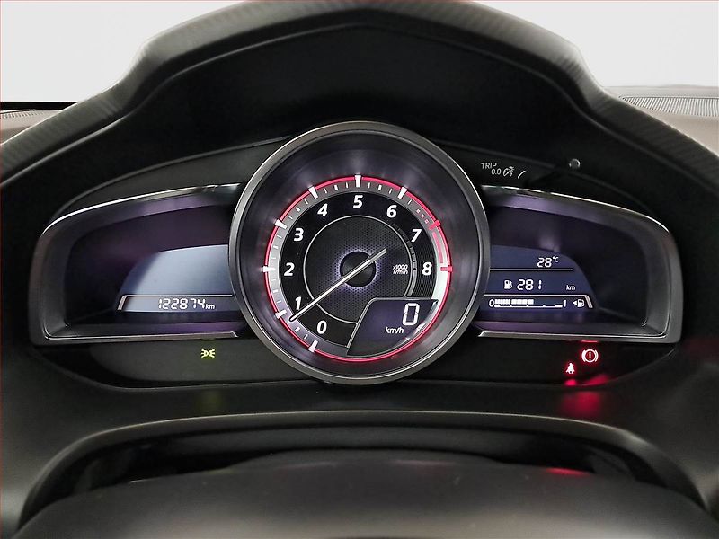 Mazda 3 (2015) 2.0 Skyactiv-G, Bi-Xenony - fotka 11 z 18