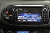 Toyota Yaris (2015) 1.5 Hybrid, Automat, Tempomat - náhled 17