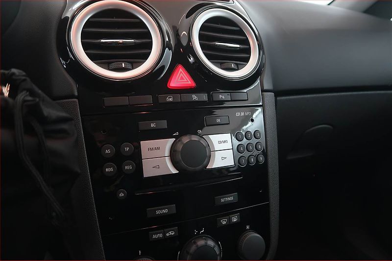 Opel Corsa (2009) 1.3 CDTI, nová STK - fotka 12 z 16