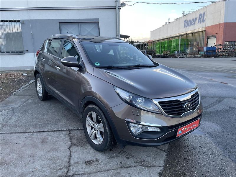 Kia Sportage 2,0 CRDi*100kW*161. tis. km* - fotka 3 z 37