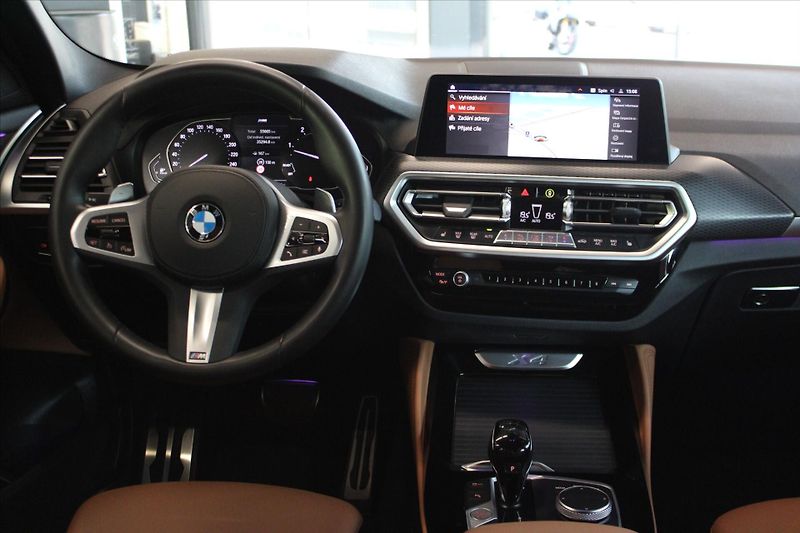 BMW X4 xDrive20d M Sport adLED / Tažn - fotka 9 z 20