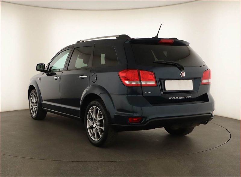 Fiat Freemont (2015) 2.0 MultiJet, 4X4, Automat - fotka 4 z 16