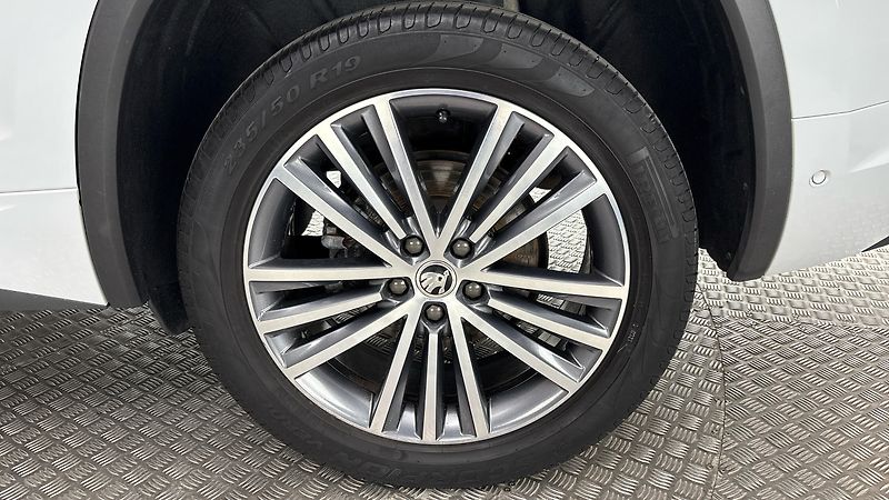 Škoda Kodiaq 2.0 TDI DSG 4x4 L&K - fotka 19 z 35