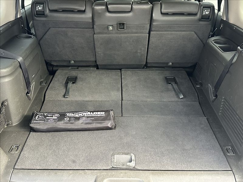 Nissan Pathfinder 3,0 DCI 231PS  LE Executive 4x - fotka 45 z 55