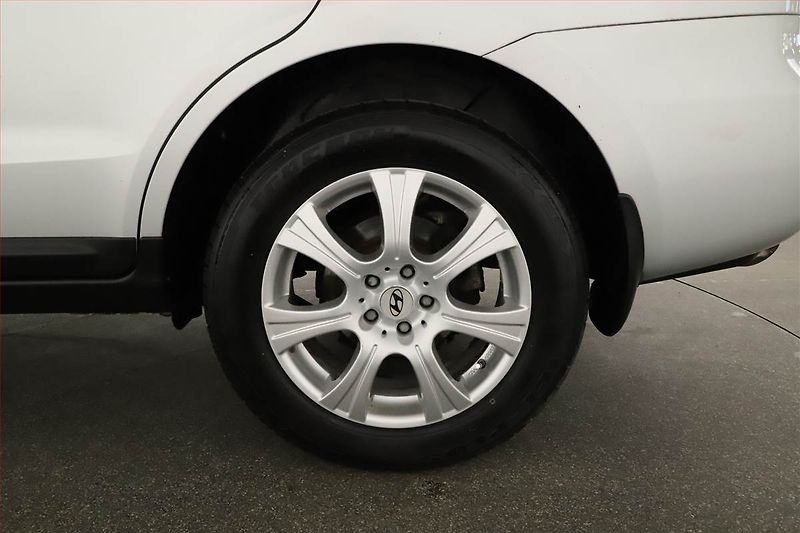 Hyundai Santa Fe (2010) 2.2 CRDi, 4X4, Tempomat - fotka 11 z 16